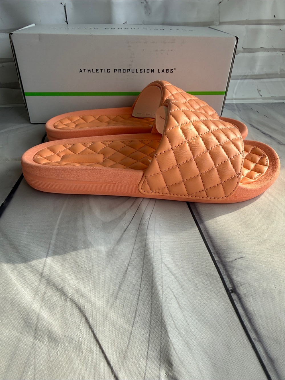 Athletic Propulsion Labs Women’s Lusso Slide in Neon Peach - Picture 5 of 8